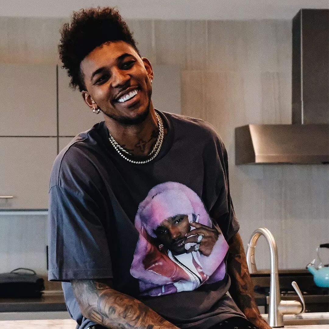 江苏女排夺得本赛季联赛冠军，获得500万冠军奖金（江苏女排加冕本赛季联赛冠军，斩获500万元冠军奖金）