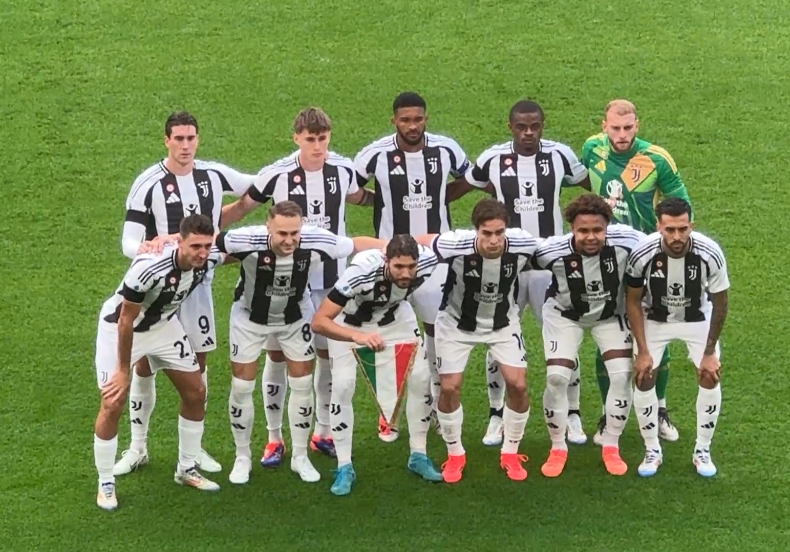 图片报：葡体主席曾在部队服役，成葡体高层前是葡体的队医（图片报：葡体主席具军旅背景，升任高层前曾任球队队医）