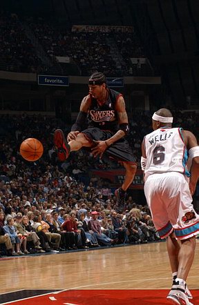 摩洛哥主帅：阿什拉夫会随队出征非洲杯，相信他能尽快康复（阿什拉夫将随摩洛哥出征非洲杯，主帅看好其尽快复出）