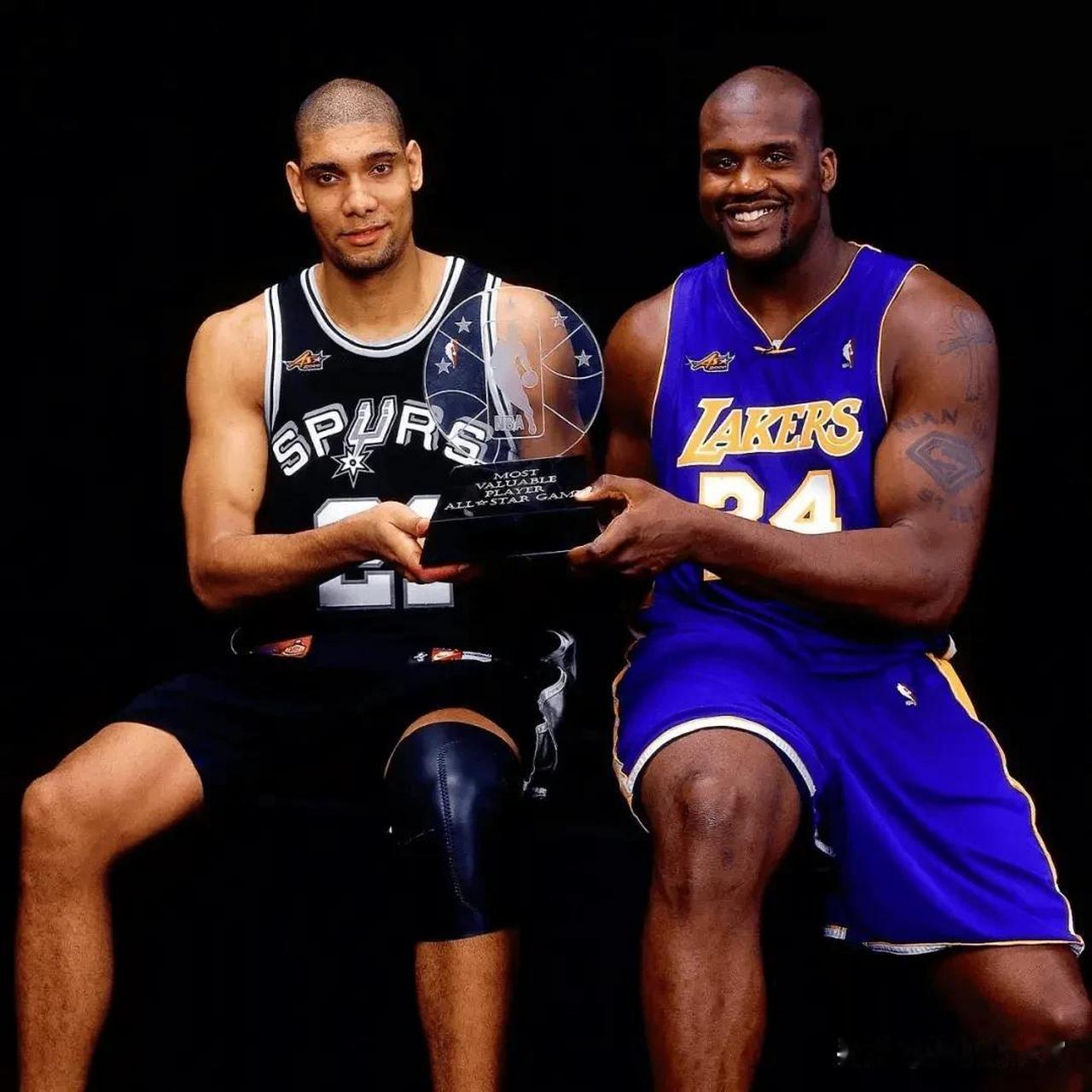 图赫尔：贝林没一起庆祝？我得去回看；三月才能再见我很难过（图赫尔：贝林未参与庆祝需回看；要到三月才能再见，我很难过）