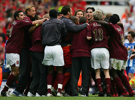 王钰栋：未来有机会还是希望能出去看看，留洋哪儿都想去