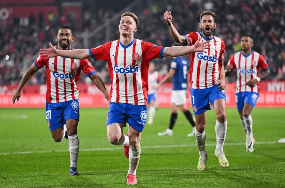 巴萨训练氛围非常好（巴萨训练场氛围极佳）