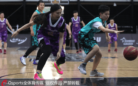 足坛进入三“骄”时代 哈兰德&姆巴佩&亚马尔身价2亿欧并列第一（足坛“三骄”并立：哈兰德、姆巴佩、亚马尔以2亿欧并列身价榜首）