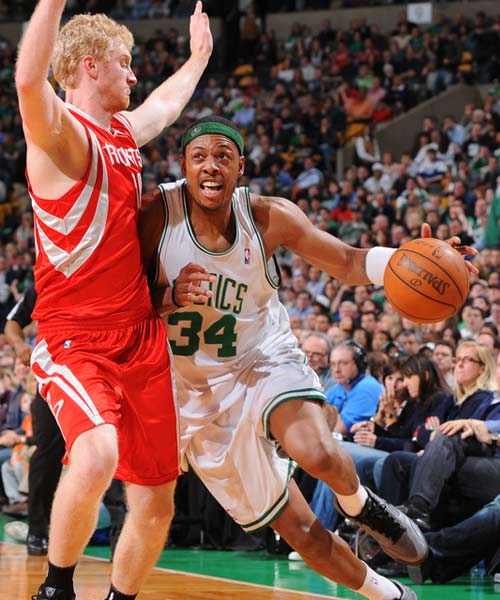 11天9场比赛：国青队若要卫冕，应充分利用替补！李晨瑄不能太累（11天9战考验国青：卫冕关键在轮换，别让李晨瑄过度疲劳）